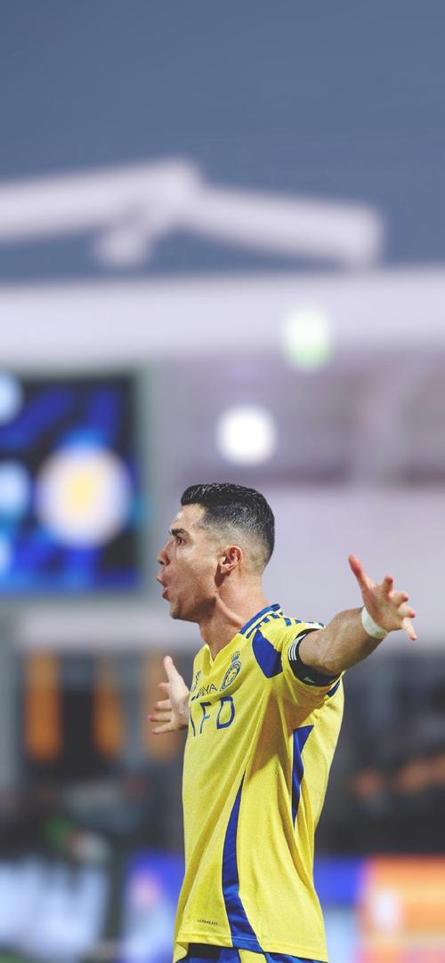 客战多特蒙德贡献帽子戏法+绝平，昂达夫当选全场最佳球员