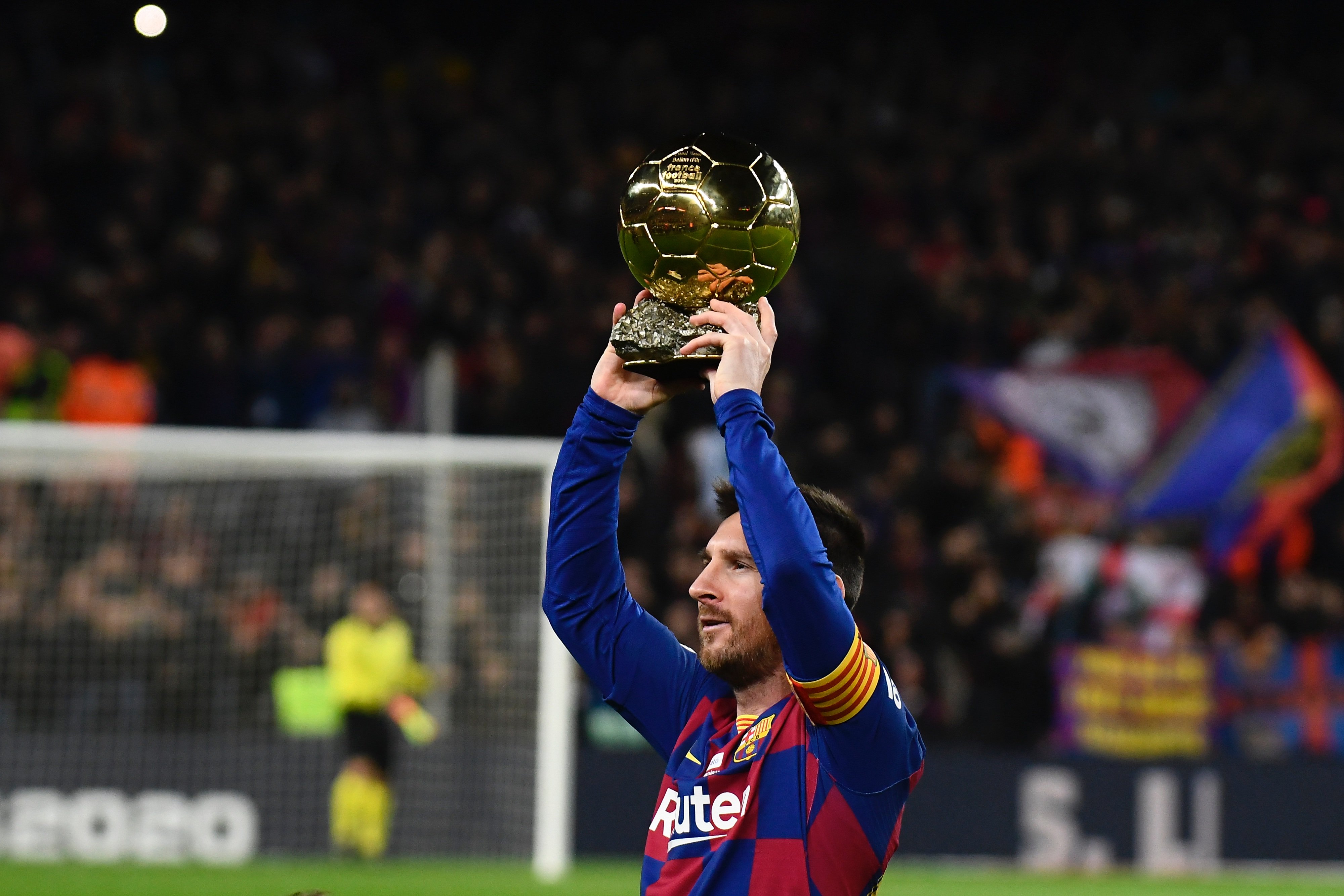 火箭队12月4胜6负胜少负多…虽居西部第6位，却接连负于下游球队（火箭队12月仅4胜6负，虽暂居西部第6，却频频不敌下游球队）